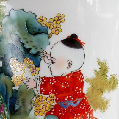 Bình họa tiết Ngũ Phúc